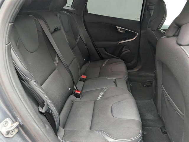USED 2016 66 VOLVO V40 2.0 V40 Momentum T2 5dr CLICK+COLLECT / HOME DELIVERY
