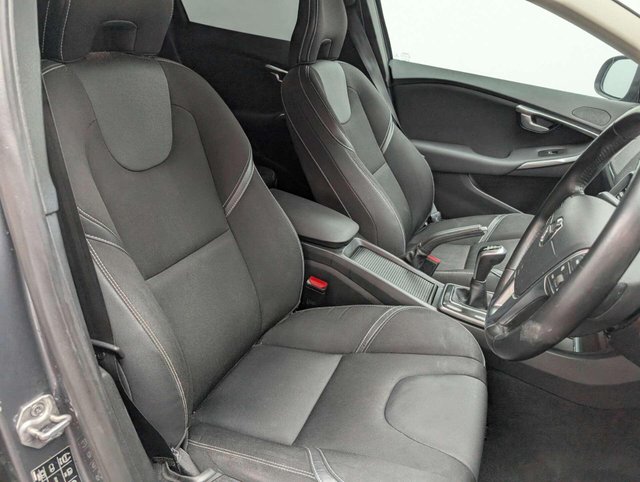 USED 2016 66 VOLVO V40 2.0 V40 Momentum T2 5dr CLICK+COLLECT / HOME DELIVERY