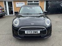 USED 2021 21 MINI HATCH 1.5 One Classic Hatchback 3dr Petrol Manual Euro 6 (s/s) (102 ps) 1 Owner - MINI Infotainment System - Cruise Control - Air Conditioning - Electric Windows - Alloy Wheels - LED Headlights & Daytime Running Lights - Multifunction Steering Wheel