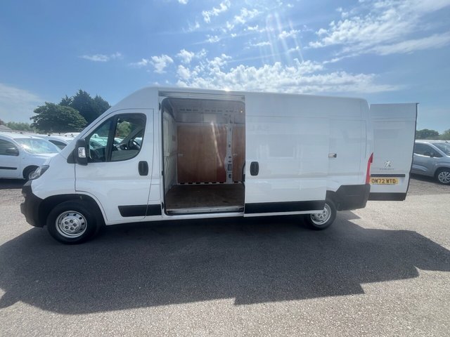 View our PEUGEOT BOXER