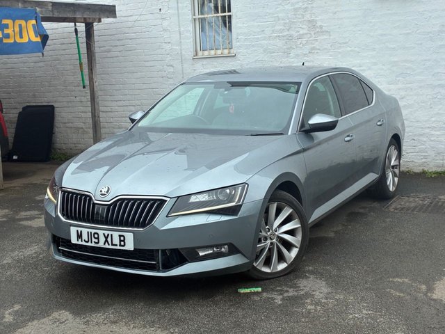 View our SKODA SUPERB