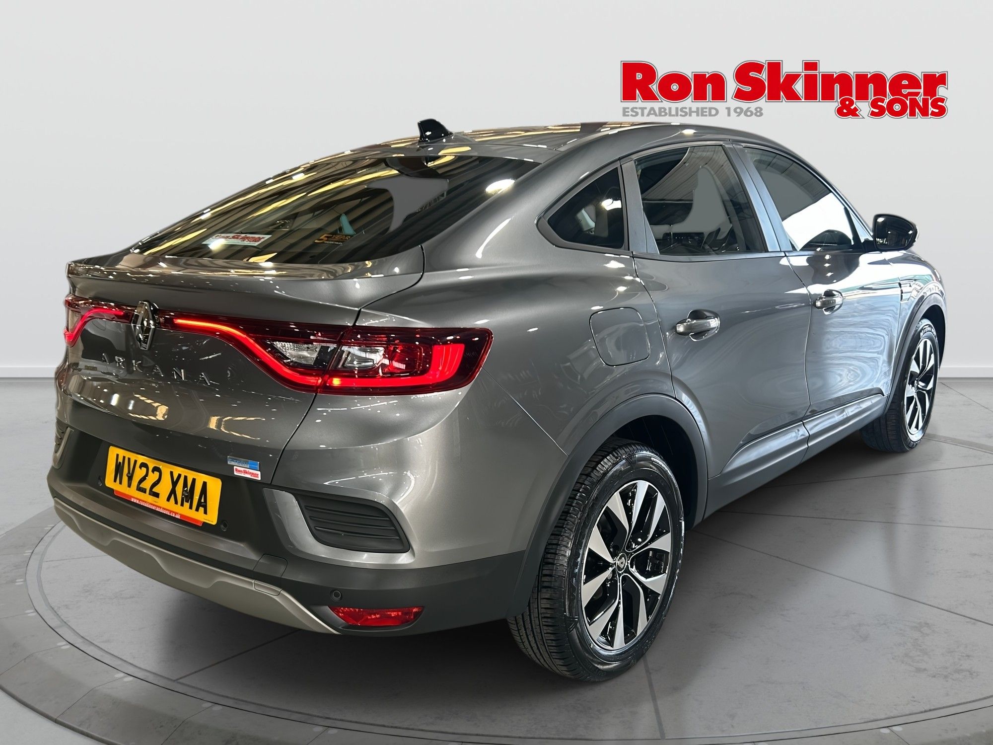 USED 2022 22 RENAULT ARKANA 1.6 E-TECH Iconic SUV 5dr Petrol Hybrid Auto 2WD Euro 6 (s/s) (145 bhp) 