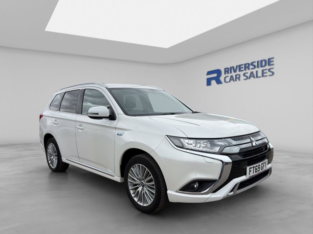 View our MITSUBISHI OUTLANDER
