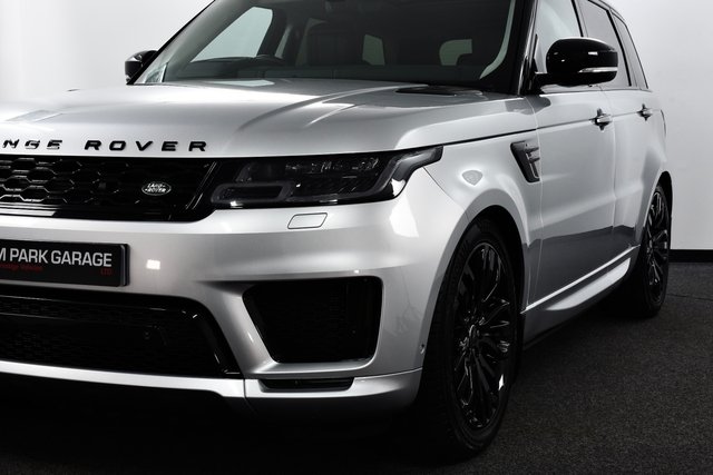 USED 2019 68 LAND ROVER RANGE ROVER SPORT 3.0 SD V6 Autobiography Dynamic SUV 5dr Diesel Auto 4WD Euro 6 (s/s) (306 ps) &pound;8k Extras | D/Steps | Head Up
