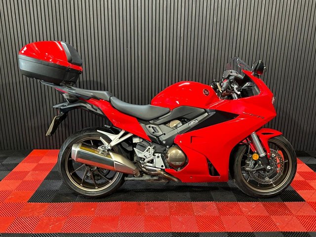 View our HONDA VFR800