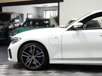 USED 2020 70 BMW 3 SERIES 2.0 330e 12kWh M Sport Saloon 4dr Petrol Plug-in Hybrid Auto Euro 6 (s/s) (292 ps) HUGE SPEC ONLY 91K SAT NAV A/C