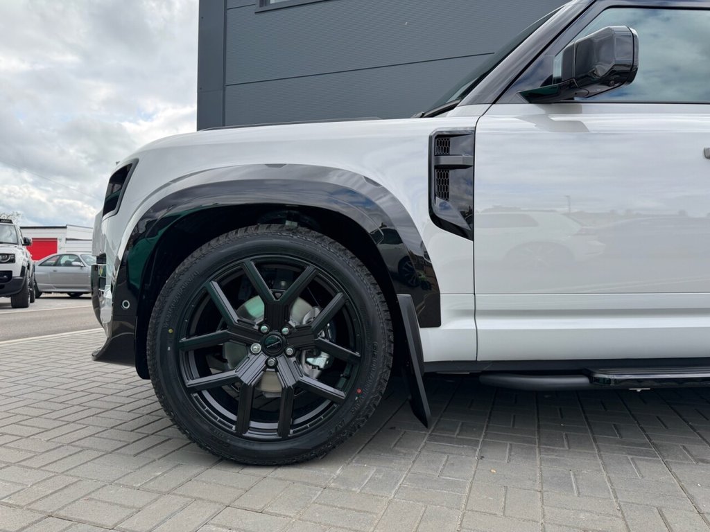 USED 2026 26 LAND ROVER DEFENDER 110 3.0 D250 MHEV S Hard Top SUV 5dr Diesel Auto 4WD MWB Euro 6 (s/s) (249 ps) Rear seat conversion Nappa leather