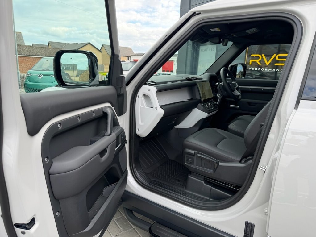 USED 2026 26 LAND ROVER DEFENDER 110 3.0 D250 MHEV S Hard Top SUV 5dr Diesel Auto 4WD MWB Euro 6 (s/s) (249 ps) Rear seat conversion Nappa leather