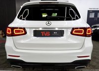 USED 2021 21 MERCEDES-BENZ GLC 2.0 GLC300d AMG Line (Premium Plus) SUV 5dr Diesel G-Tronic+ 4MATIC Euro 6 (s/s) (245 ps) 4MATIC! BURMESTER! APPLE CAR PLAY!