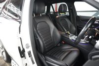 USED 2021 21 MERCEDES-BENZ GLC 2.0 GLC300d AMG Line (Premium Plus) SUV 5dr Diesel G-Tronic+ 4MATIC Euro 6 (s/s) (245 ps) 4MATIC! BURMESTER! APPLE CAR PLAY!