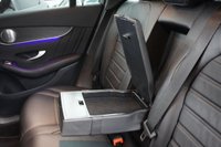 USED 2021 21 MERCEDES-BENZ GLC 2.0 GLC300d AMG Line (Premium Plus) SUV 5dr Diesel G-Tronic+ 4MATIC Euro 6 (s/s) (245 ps) 4MATIC! BURMESTER! APPLE CAR PLAY!