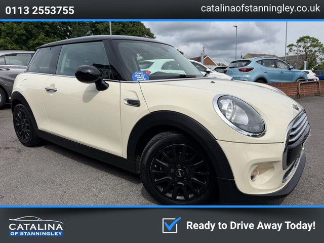 View our MINI Hatch 1.5 Cooper Hatchback 3dr Petrol Auto Euro 6 (s/s) (136 ps)