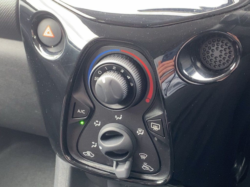 USED 2021 71 CITROEN C1 1.0 VTi Shine Hatchback 5dr Petrol Manual Euro 6 (s/s) (72 ps) CAMERA+CARPLAY+15" ALLOYS+FSH