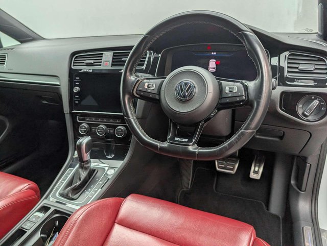 USED 2019 69 VOLKSWAGEN GOLF 2.0 Golf R TSi 4Motion Semi-Auto 4WD 5dr CLICK+COLLECT / HOME DELIVERY