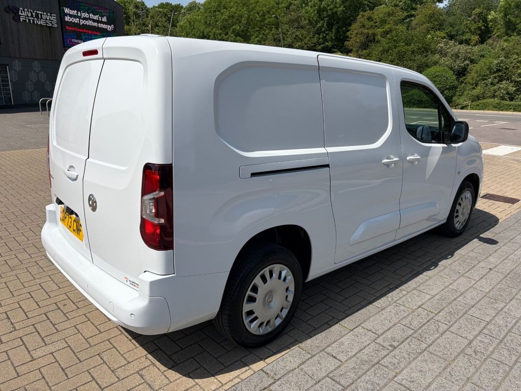 USED 2023 73 VAUXHALL COMBO 2300 PRO 1.5Turbo D EU6 S/S L1 H1 100ps *AIRCON*SATNAV*CAMERA*SENSORS*E/PACK* A/C-SATNAV-SENSORS-CAMERA-L1