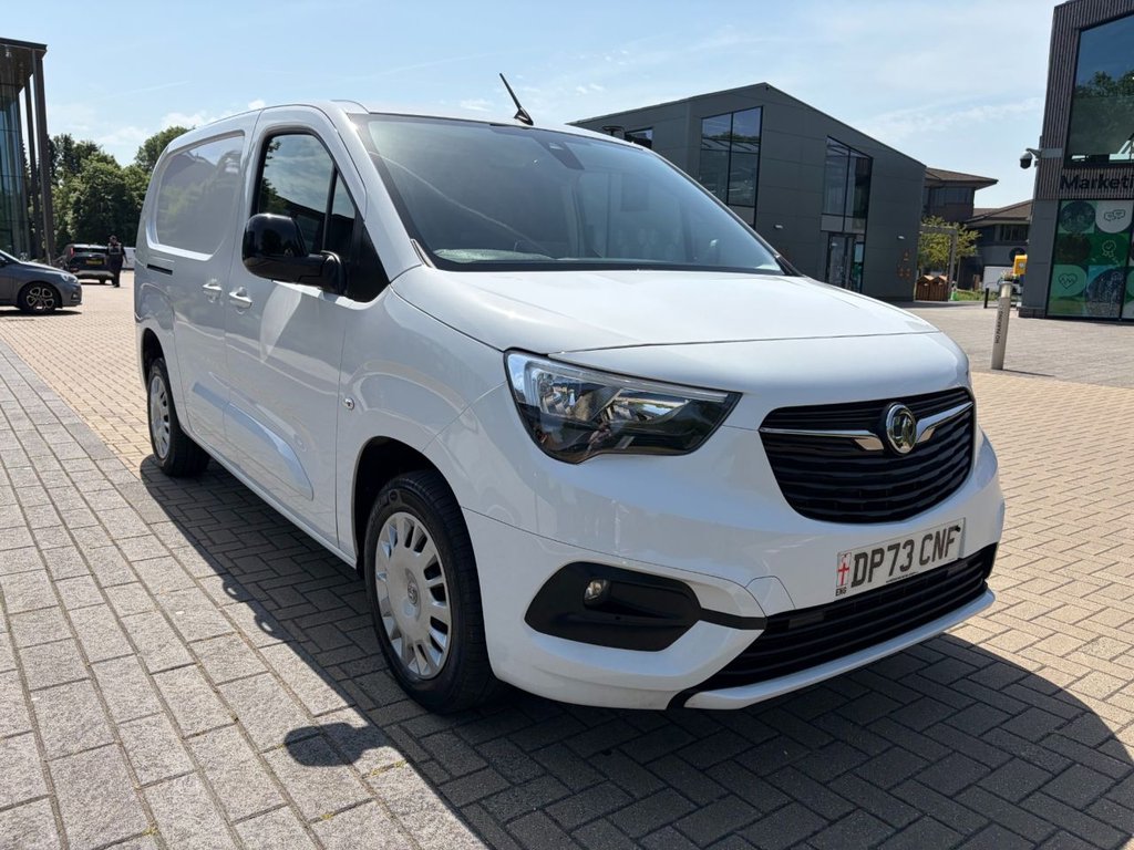USED 2023 73 VAUXHALL COMBO 2300 PRO 1.5Turbo D EU6 S/S L1 H1 100ps *AIRCON*SATNAV*CAMERA*SENSORS*E/PACK* A/C-SATNAV-SENSORS-CAMERA-L1