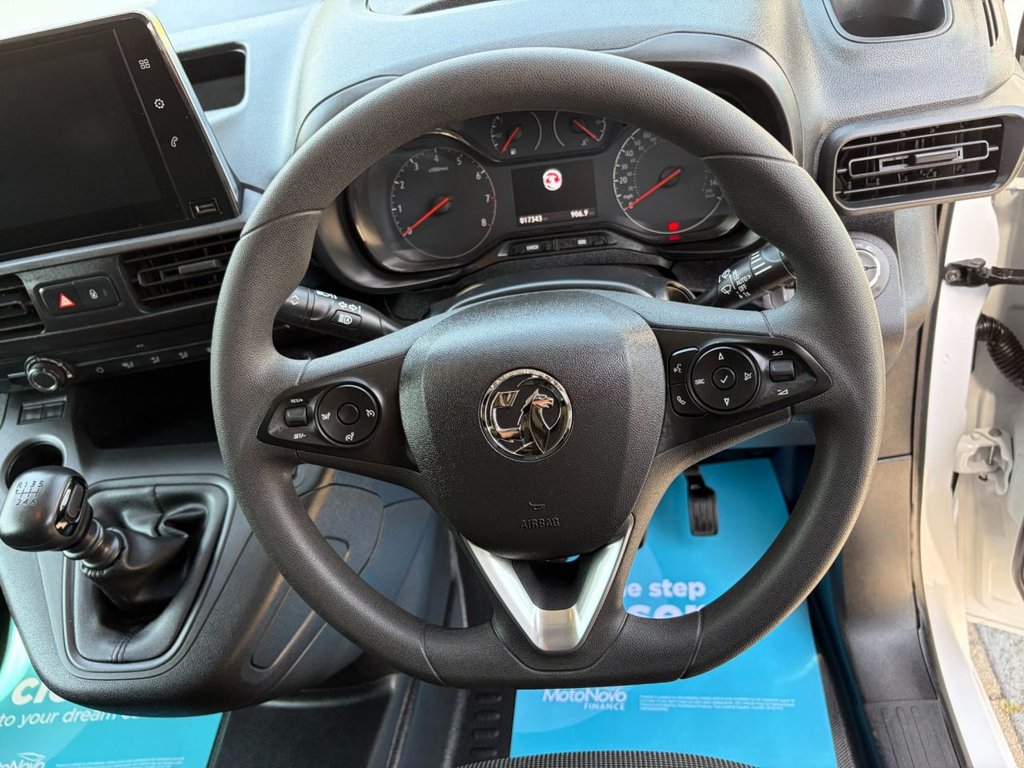 USED 2023 73 VAUXHALL COMBO 2300 PRO 1.5Turbo D EU6 S/S L1 H1 100ps *AIRCON*SATNAV*CAMERA*SENSORS*E/PACK* A/C-SATNAV-SENSORS-CAMERA-L1