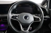 USED 2023 23 VOLKSWAGEN GOLF 1.5 eTSI MHEV R-Line Hatchback 5dr Petrol Hybrid DSG Euro 6 (s/s) (150 ps) 1 OWNER, SATNAV, CAR PLAY
