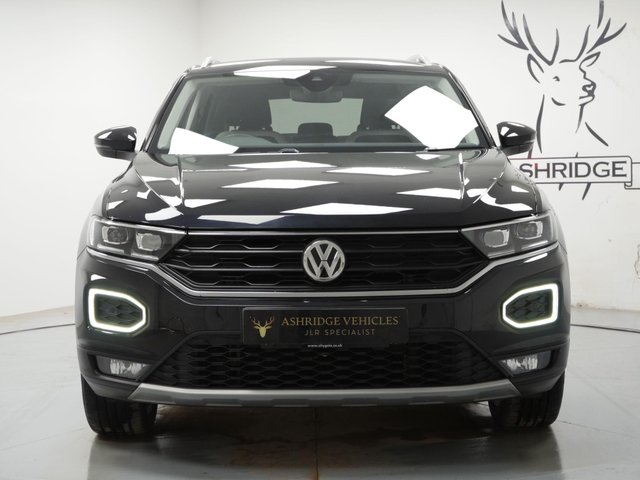 View our VOLKSWAGEN T-ROC