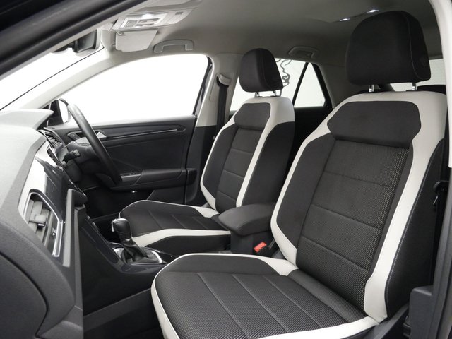 View our VOLKSWAGEN T-ROC