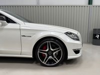 USED 2013 MERCEDES-BENZ CLS CLASS 5.5 CLS63 V8 AMG Coupe 4dr Petrol SpdS MCT Euro 5 (s/s) (557 ps) 