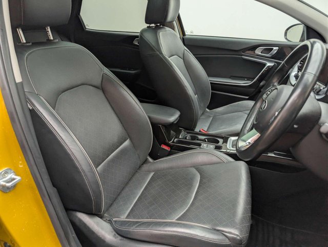 USED 2021 21 KIA XCEED 1.6 XCeed First Edition PHEV Semi-Auto 5dr CLICK+COLLECT / HOME DELIVERY