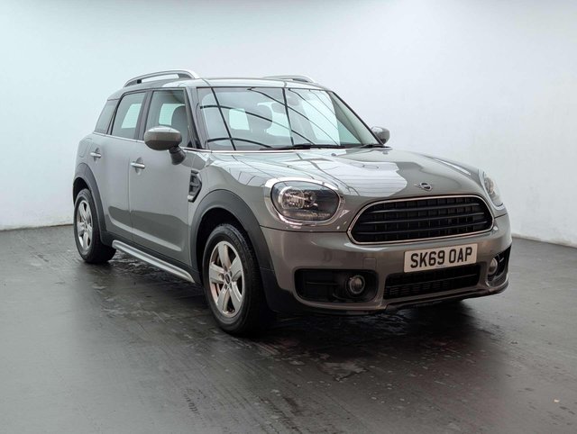USED 2019 69 MINI COUNTRYMAN 1.5 Countryman Cooper Classic Auto 5dr CLICK+COLLECT / HOME DELIVERY