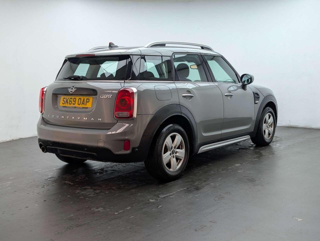 USED 2019 69 MINI COUNTRYMAN 1.5 Countryman Cooper Classic Auto 5dr CLICK+COLLECT / HOME DELIVERY