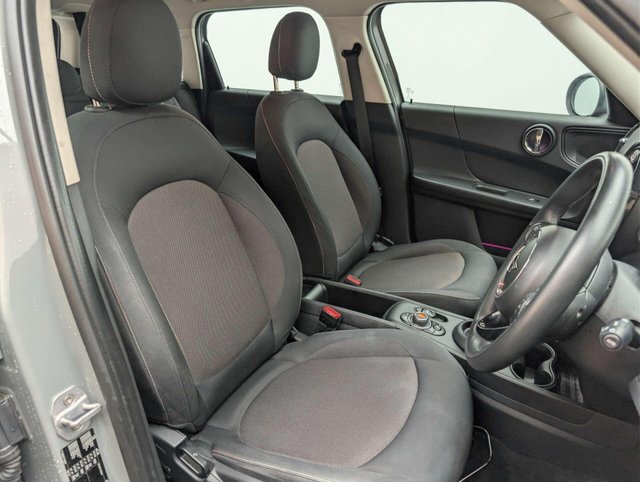 USED 2019 69 MINI COUNTRYMAN 1.5 Countryman Cooper Classic Auto 5dr CLICK+COLLECT / HOME DELIVERY