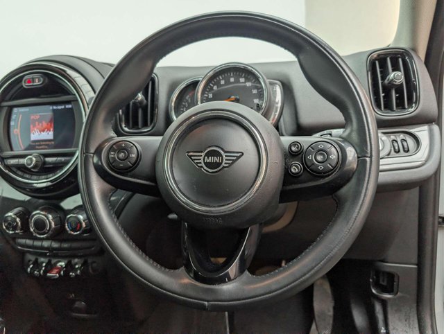 USED 2019 69 MINI COUNTRYMAN 1.5 Countryman Cooper Classic Auto 5dr CLICK+COLLECT / HOME DELIVERY
