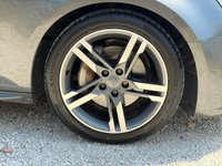 USED 2017 17 AUDI A4 AVANT 2.0 TDI ultra S line Estate 5dr Diesel S Tronic Euro 6 (s/s) (190 ps) 