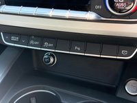 USED 2017 17 AUDI A4 AVANT 2.0 TDI ultra S line Estate 5dr Diesel S Tronic Euro 6 (s/s) (190 ps) 