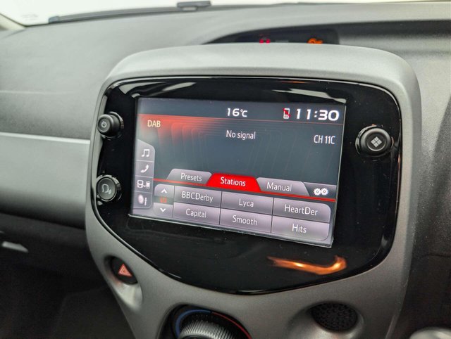 USED 2021 21 TOYOTA AYGO 1.0 Aygo X-Play TSS VVT-i CVT 5dr CLICK+COLLECT / HOME DELIVERY