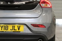 USED 2018 18 VOLVO V40 2.0 D3 Inscription Auto Euro 6 (s/s) 5dr BLIS, INTELLISAFE PRO, WINTER!