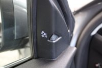 USED 2018 18 VOLVO V40 2.0 D3 Inscription Auto Euro 6 (s/s) 5dr BLIS, INTELLISAFE PRO, WINTER!