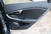 USED 2018 18 VOLVO V40 2.0 D3 Inscription Auto Euro 6 (s/s) 5dr BLIS, INTELLISAFE PRO, WINTER!