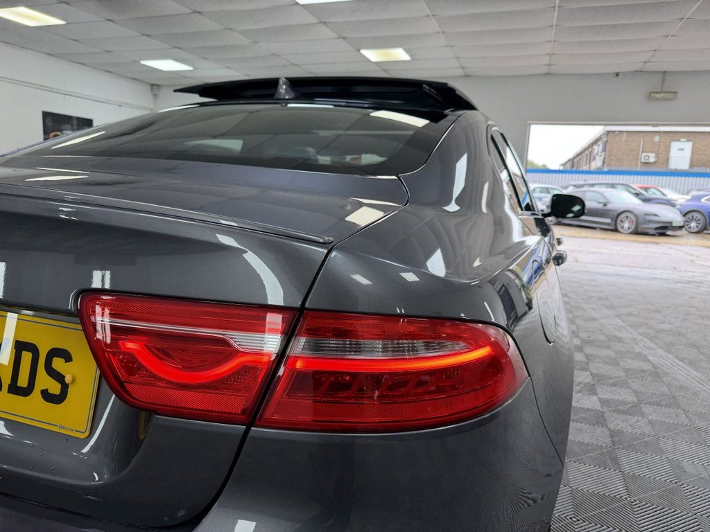 USED 2015 15 JAGUAR XE 2.0 GTDi R-Sport Saloon 4dr Petrol Auto Euro 6 (s/s) (240 ps) 