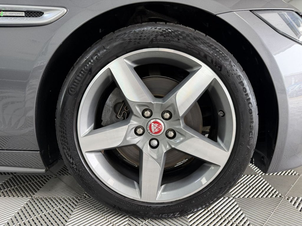 USED 2015 15 JAGUAR XE 2.0 GTDi R-Sport Saloon 4dr Petrol Auto Euro 6 (s/s) (240 ps) 