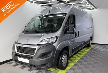 View our PEUGEOT BOXER
