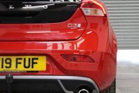 USED 2019 19 VOLVO V40 2.0 D3 R-Design Edition Euro 6 (s/s) 5dr WINTER PACK, FULL LEATHER, FSH