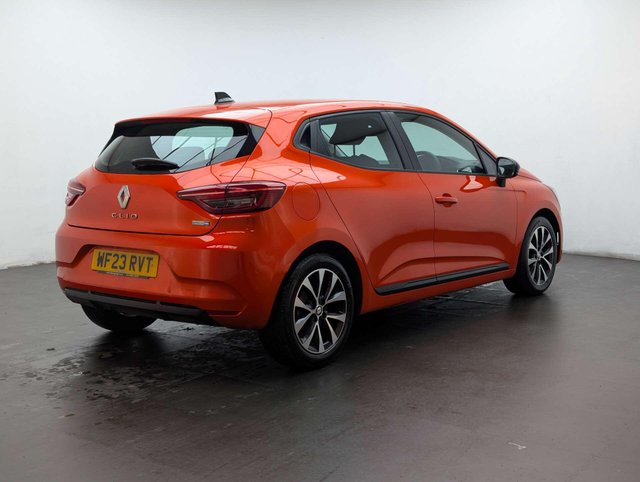 USED 2023 23 RENAULT CLIO 1.6 Clio Evolution E-Tech HEV Auto 5dr CLICK+COLLECT / HOME DELIVERY