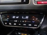 USED 2019 68 HONDA HR-V 1.6 i-DTEC SE SUV 5dr Diesel Manual Euro 6 (s/s) (120 ps) FULL SERVICE HISTORY + SATELLITE NAVIGATION + BLUETOOTH PHONE CONNECTIVITY + REAR VIEW CAMERA + TOUCH SCREEN MEDIA DISPLAY + LANE ASSIST + CRUISE CONTROL + FRONT AND REAR PARKING SENSORS + DUAL ZONE CLIMATE CONTROLLED AIRCONDITIONING + AUTO HOLD HILL START ASSISTANCE + LED DAY TIME RUNNING LIGHTS + LEATHER MULTI FUNCTION STEERING WHEEL + VOICE COMMAND + DAB DIGITAL RADIO + ECO STOP/START SYSTEM  + ROOF SPOILER + ELECTRIC HEATED DOOR MIRRORS + AUTOMATIC WIPERS WITH RAIN SENSORS + ELECTRIC WINDOWS