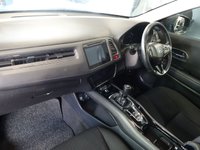 USED 2019 68 HONDA HR-V 1.6 i-DTEC SE SUV 5dr Diesel Manual Euro 6 (s/s) (120 ps) FULL SERVICE HISTORY + SATELLITE NAVIGATION + BLUETOOTH PHONE CONNECTIVITY + REAR VIEW CAMERA + TOUCH SCREEN MEDIA DISPLAY + LANE ASSIST + CRUISE CONTROL + FRONT AND REAR PARKING SENSORS + DUAL ZONE CLIMATE CONTROLLED AIRCONDITIONING + AUTO HOLD HILL START ASSISTANCE + LED DAY TIME RUNNING LIGHTS + LEATHER MULTI FUNCTION STEERING WHEEL + VOICE COMMAND + DAB DIGITAL RADIO + ECO STOP/START SYSTEM  + ROOF SPOILER + ELECTRIC HEATED DOOR MIRRORS + AUTOMATIC WIPERS WITH RAIN SENSORS + ELECTRIC WINDOWS