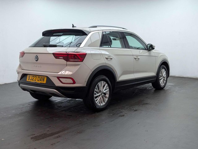 USED 2023 23 VOLKSWAGEN T-ROC 1.0 T-Roc Life TSI 5dr CLICK+COLLECT / HOME DELIVERY