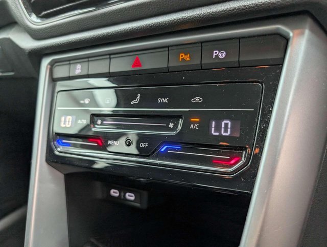 USED 2023 23 VOLKSWAGEN T-ROC 1.0 T-Roc Life TSI 5dr CLICK+COLLECT / HOME DELIVERY