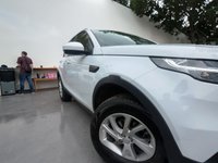 USED 2017 67 LAND ROVER DISCOVERY SPORT 2.0 TD4 SE Tech SUV 5dr Diesel Auto 4WD Euro 6 (s/s) (180 ps) * DIESEL ** SAT NAV ** BLUETOOTH *