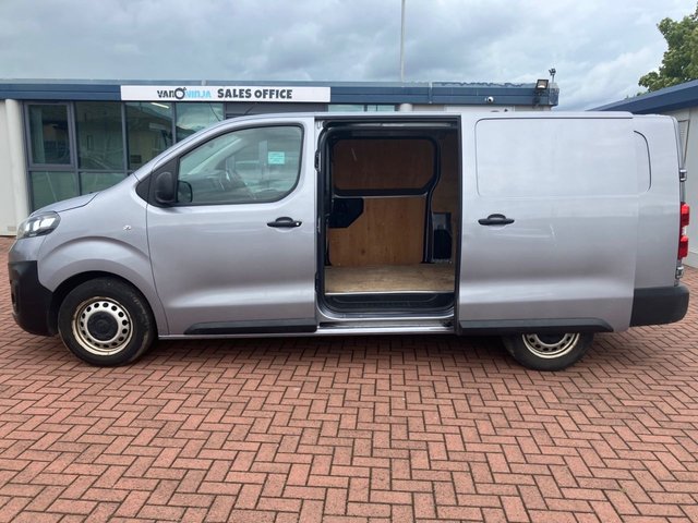 View our VAUXHALL VIVARO