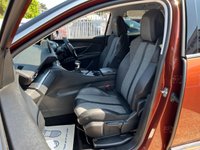 USED 2017 67 PEUGEOT 3008 1.2 PureTech Allure SUV 5dr Petrol Manual Euro 6 (s/s) (130 ps) Full Service History