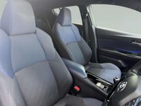 USED 2017 67 TOYOTA C-HR 1.2 VVT-i Dynamic SUV 5dr Petrol Manual Euro 6 (s/s) (115 ps) 