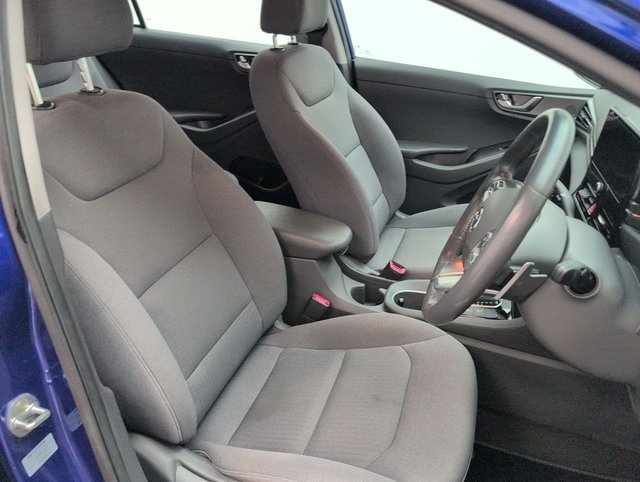 USED 2020 70 HYUNDAI IONIQ 1.6 IONIQ Premium FHEV Semi-Auto 5dr CLICK+COLLECT / HOME DELIVERY